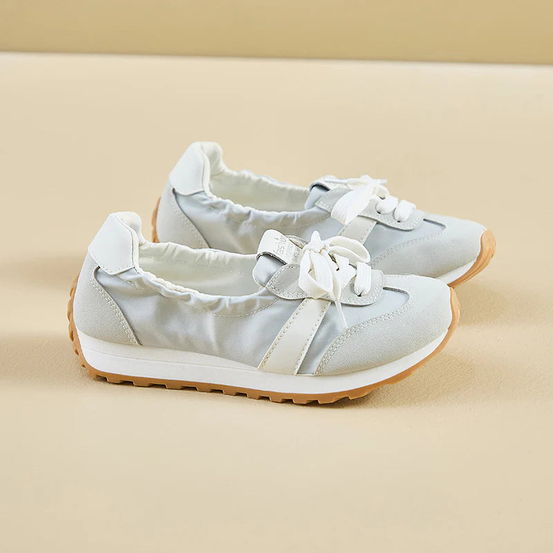 Yumuşak Tabanlı, Esnek ve Şık: Günlük Kullanıma Uygun Ortopedik Sneaker